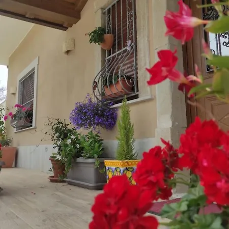 La Jacaranda Villa Soccorso