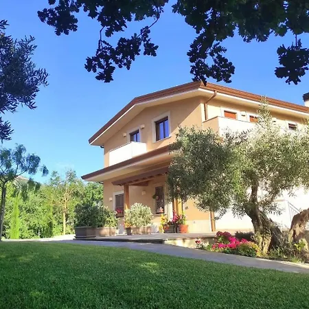 La Jacaranda Villa Soccorso